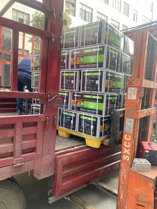 客戶清液肥裝車中2 客戶清液肥裝車中2